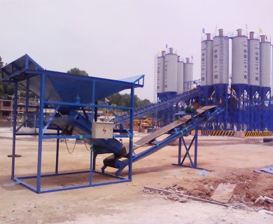 中鐵二十一局黔張常客專洗石機(jī)工作現(xiàn)場(chǎng)